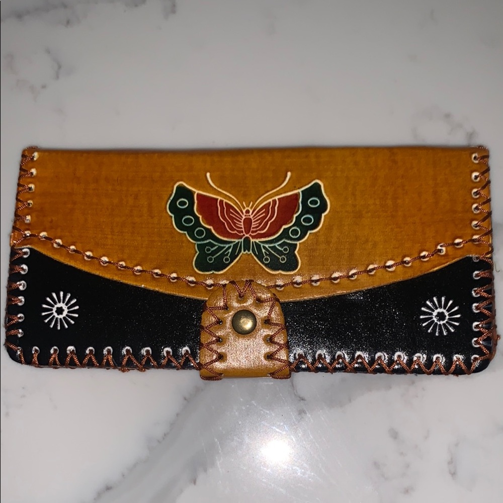 Butterfly Embroidered leather Women's Wallet